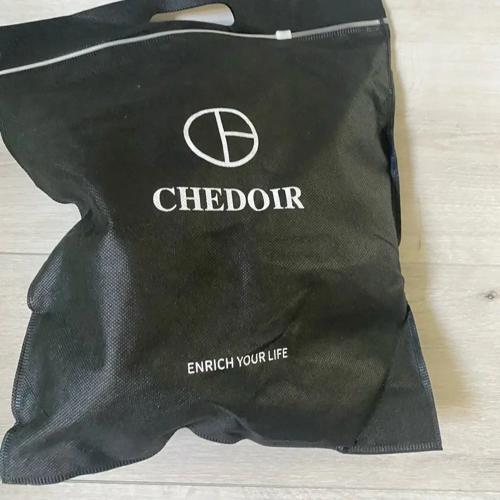 Chedoir Shark Cloud Slides Yellow size 4 (200MM) NWT in packaging‎
